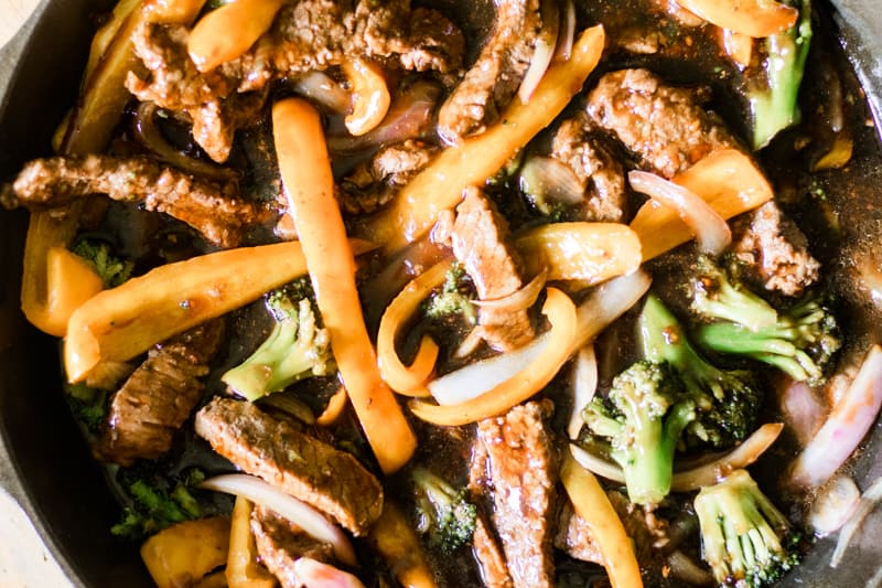 Smothered chinese beef and broccoli in a dark rich homemade sauce.