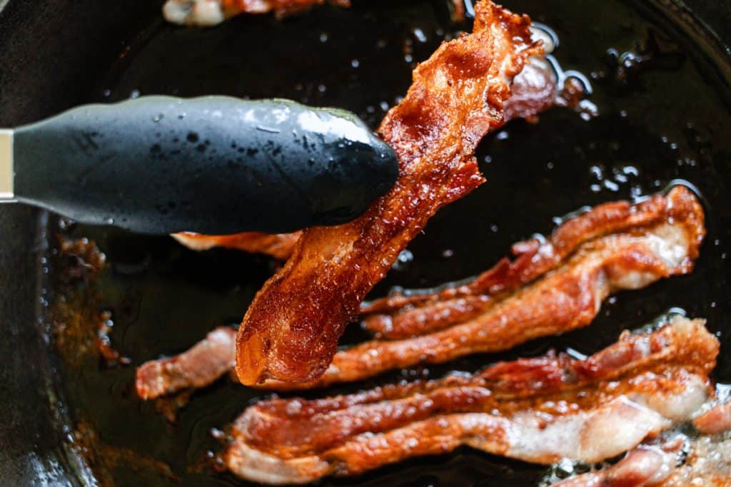 Easy Cast Iron Bacon Recipe - Cast Iron Skillet Cooking