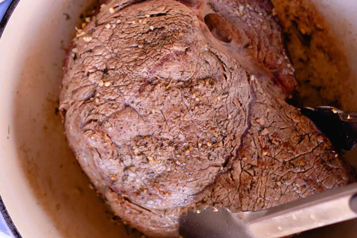 How to Cook a Perfectly Tender Moose Roast With Gravy Cast Iron