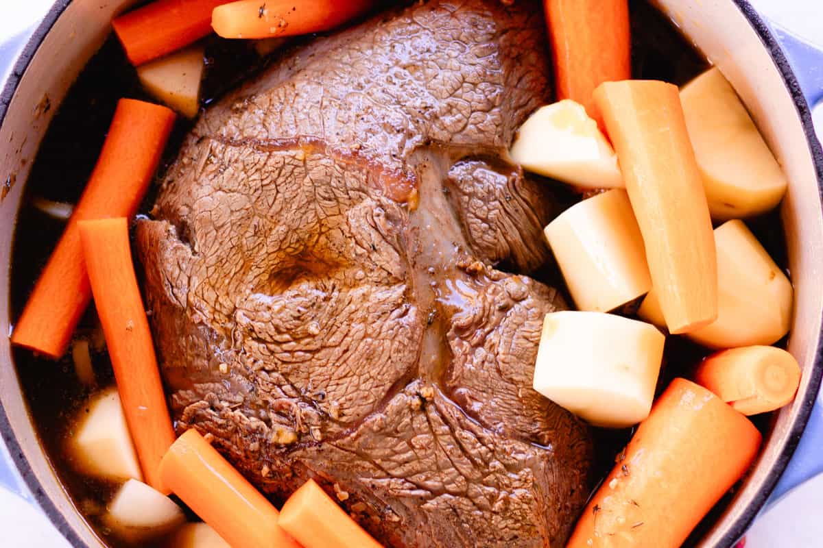 How to Cook a Perfectly Tender Moose Roast With Gravy Cast Iron