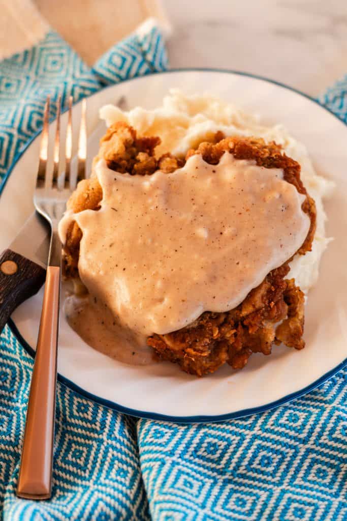 Crispy Chicken Fried Venison Steak Recipe! Cast Iron Skillet Cooking